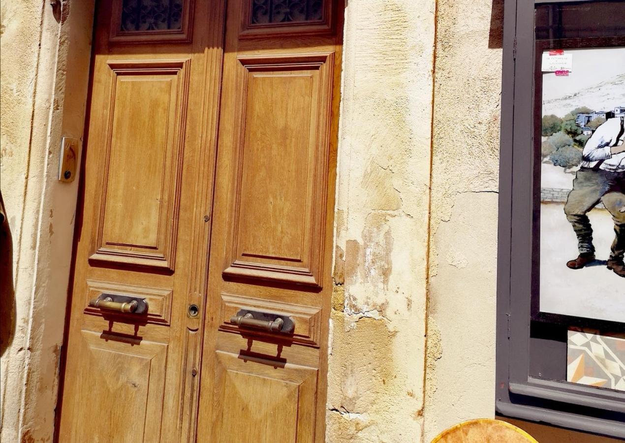 Ancienne Maison De Maitres Lourmarin Exterior foto
